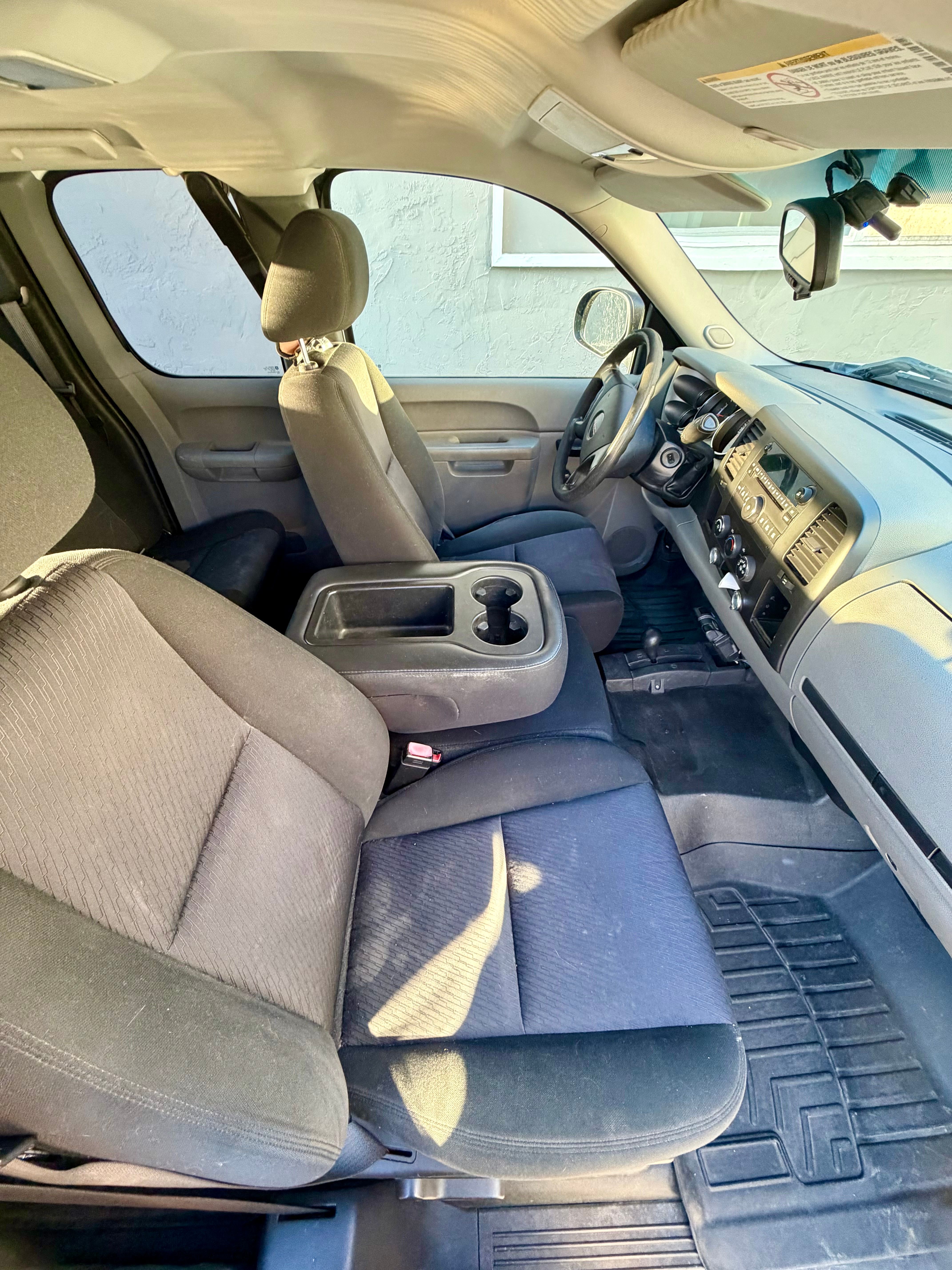 Used 2010 GMC Sierra 2500 W/T AWD/4WD image 8