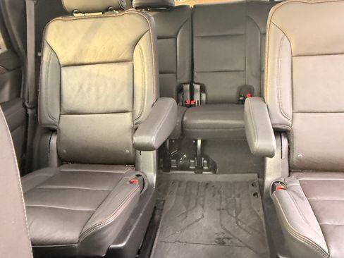 Used 2024 Chevrolet Tahoe High Country image 15