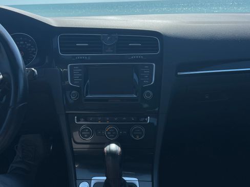 Used 2015 Volkswagen GTI Autobahn w/ Lighting Package (SEL) image 8