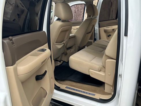 Used 2014 Chevrolet Silverado 2500 LT w/ Z71 Appearance Package image 23