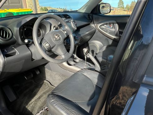 Used 2011 Toyota RAV4 Sport w/ Sport Appearance Pkg image 8