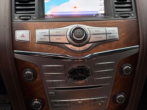 Used 2016 INFINITI QX80 Limited image 8