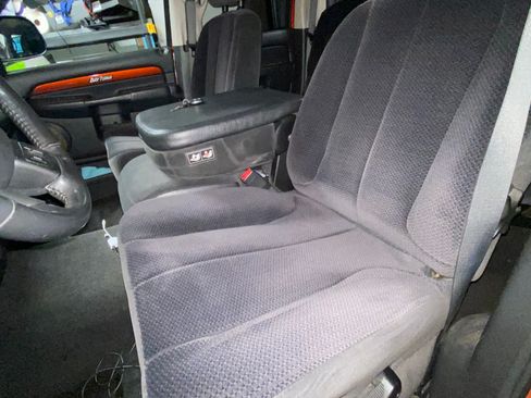 Used 2005 Dodge Ram 1500 Truck SLT w/ Daytona Edition Group image 8