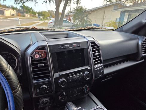 Used 2018 Ford F150 XLT w/ Equipment Group 301A Mid image 9