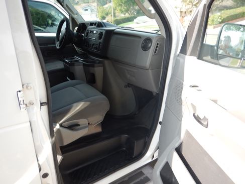 Used 2012 Ford E-250 and Econoline 250 w/ PWR Group image 20
