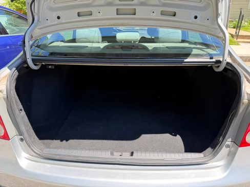 Used 2010 Honda Civic LX image 4