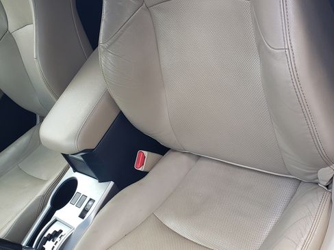 Used 2014 Toyota 4Runner Limited image 13