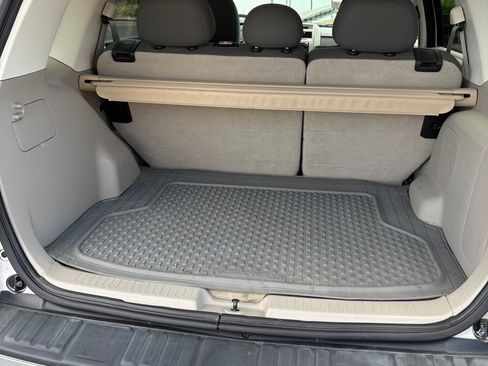 Used 2009 Ford Escape 2WD Hybrid image 10