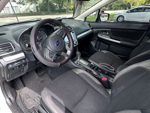 Used 2017 Subaru Crosstrek 2.0i Premium AWD/4WD image 5