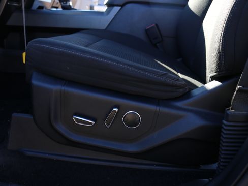 Used 2016 Ford F150 XLT w/ Equipment Group 302A Luxury image 22