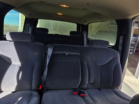 Used 2002 GMC Yukon XL SLE image 22