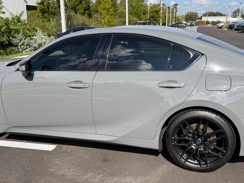 Used 2022 Lexus IS 500 image 10