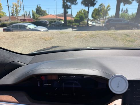 Used 2023 Tesla Model S Standard Range AWD/4WD image 14