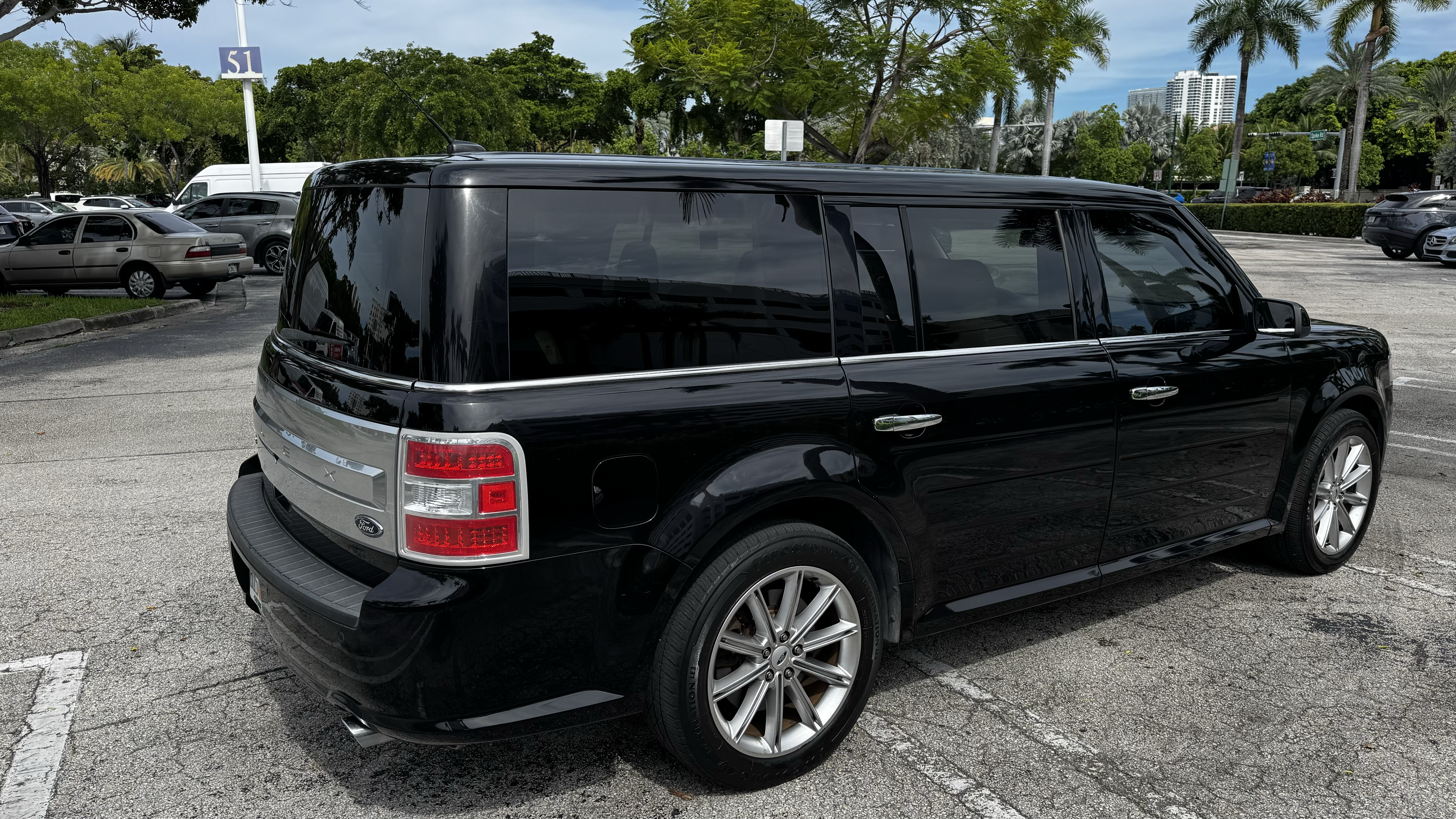 Used 2019 Ford Flex Limited FWD image 6
