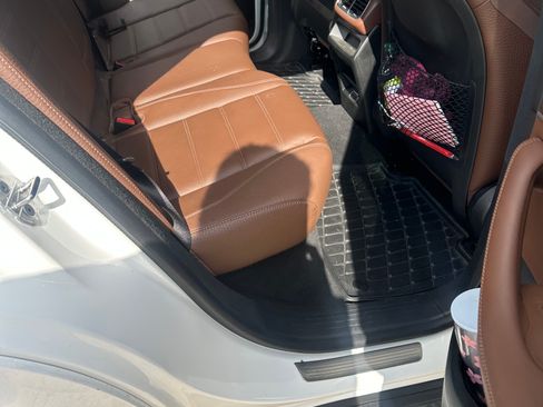 Used 2025 Mercedes-Benz GLE 450 4MATIC Coupe image 11