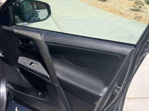 Used 2015 Toyota RAV4 LE image 25