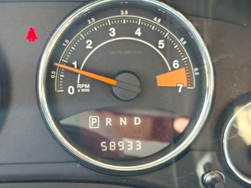 Used 2014 Jeep Compass Latitude image 8