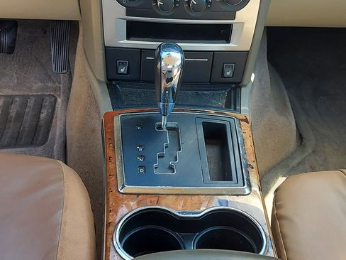 Used 2008 Chrysler 300 C w/ Protection Group II image 16