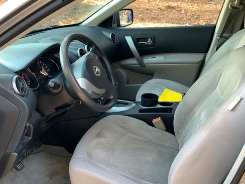 Used 2011 Nissan Rogue S image 12