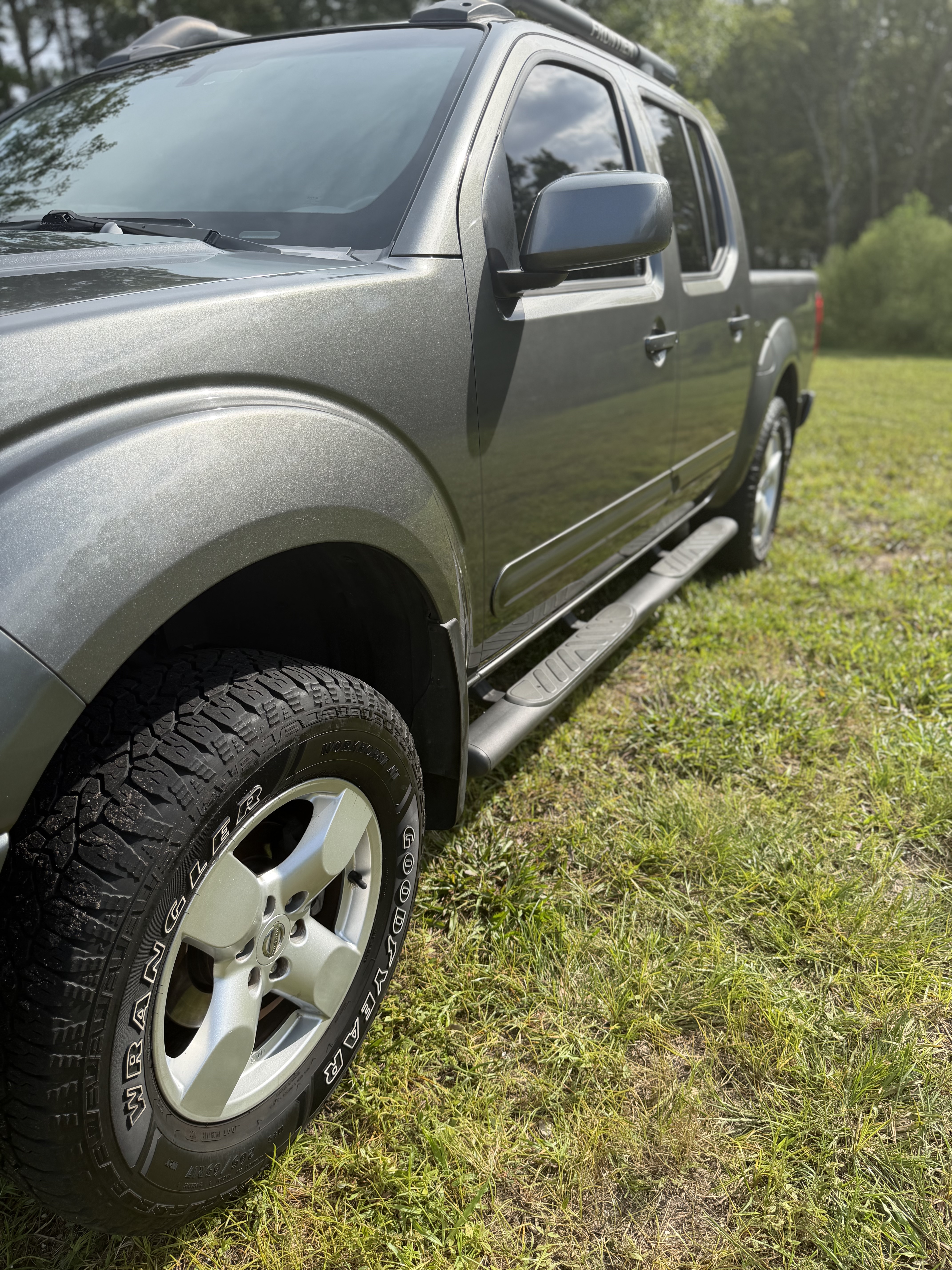Used 2006 Nissan Frontier LE RWD image 18
