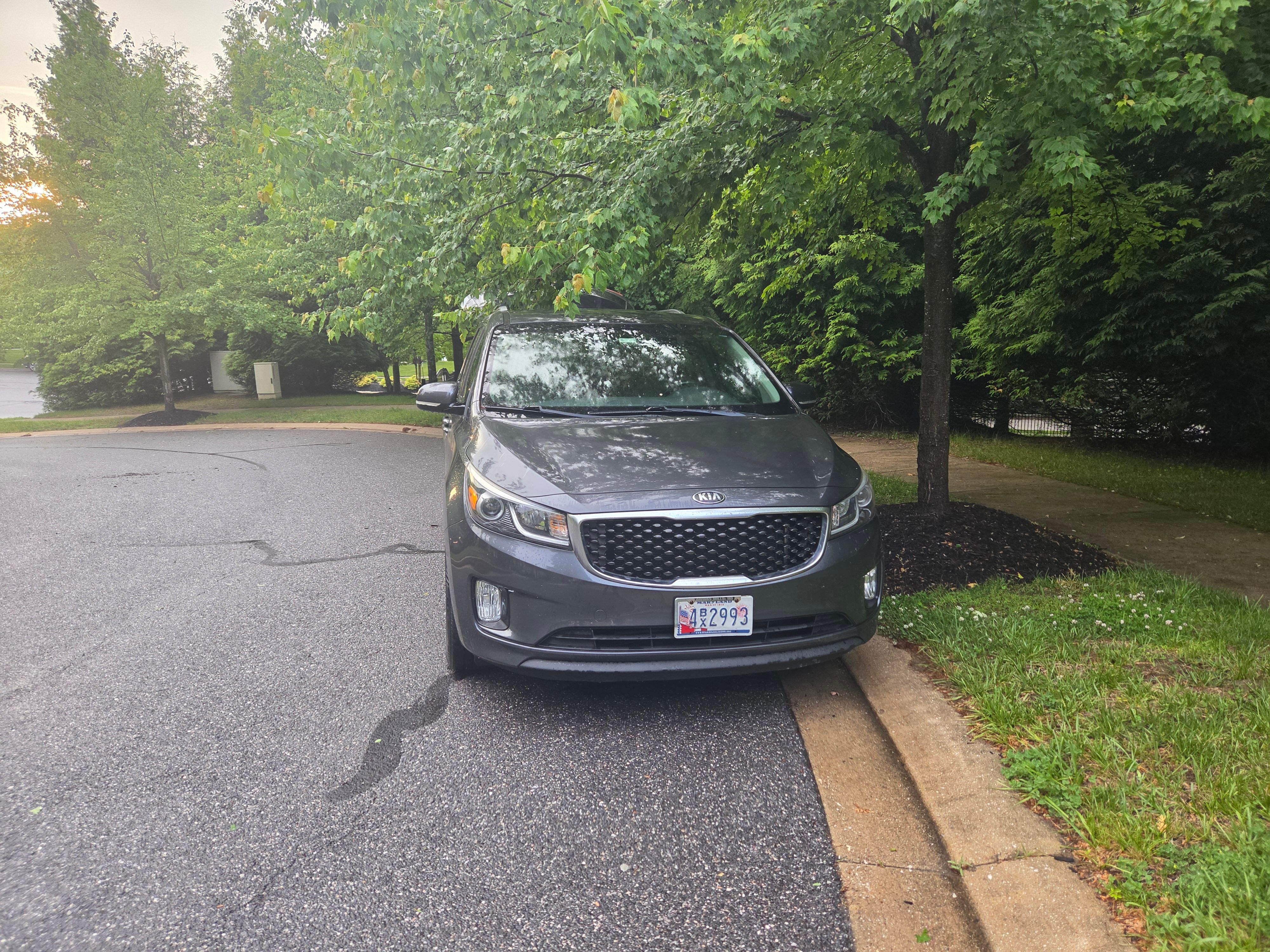 Used 2015 Kia Sedona SX FWD image 4