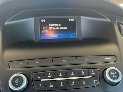 Used 2018 Ford Focus SE image 23