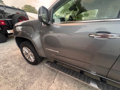 Used 2018 GMC Canyon SLT w/ Driver Alert Package AWD/4WD image 6