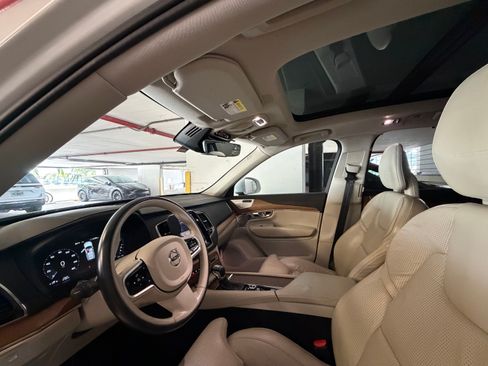 Used 2016 Volvo XC90 T6 Inscription w/ Vision Package image 9