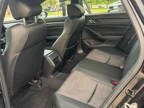 Used 2020 Honda Accord Sport image 10