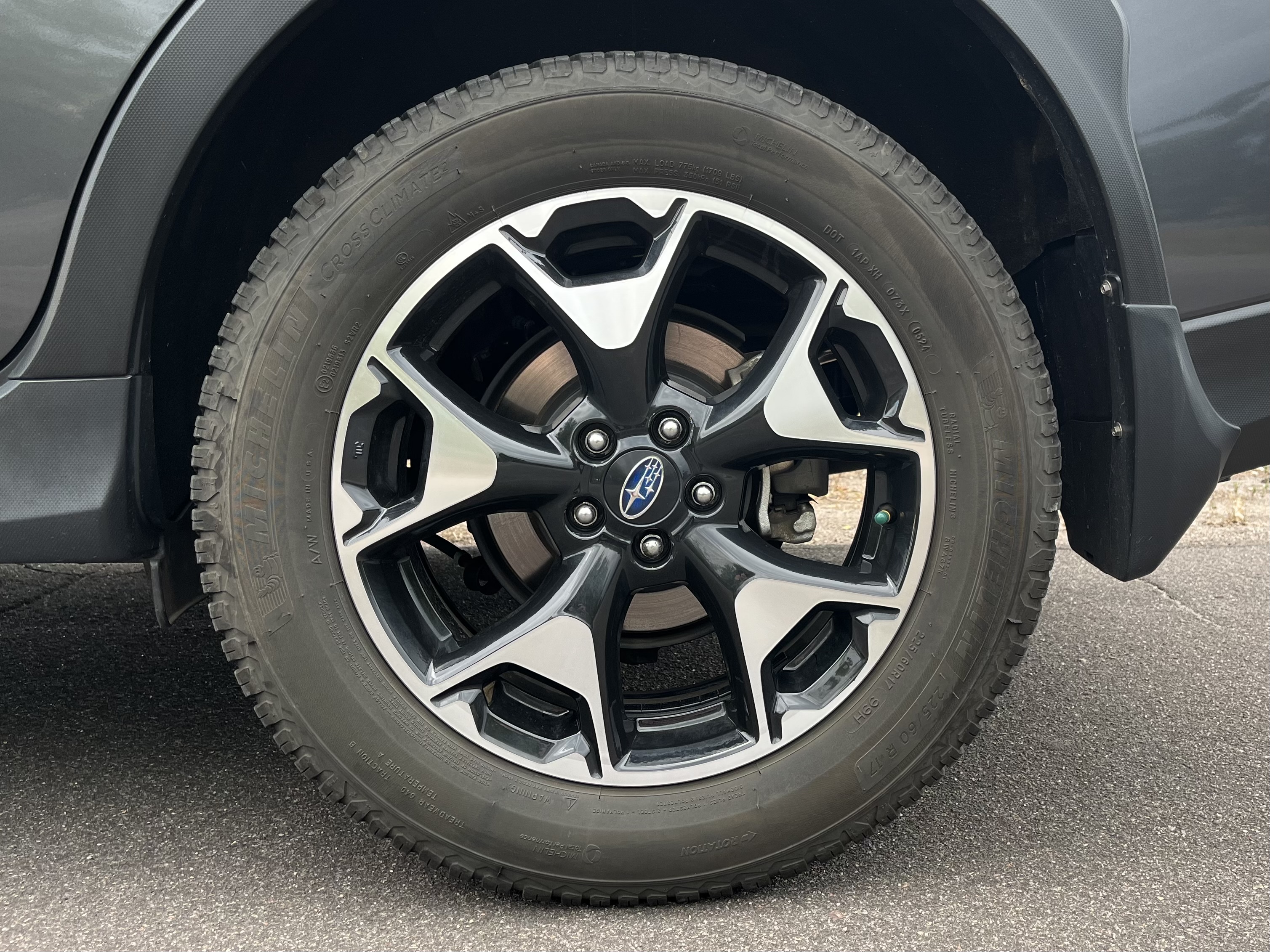 Used 2020 Subaru Crosstrek 2.0i Premium w/ Moonroof Package 1 AWD/4WD image 16