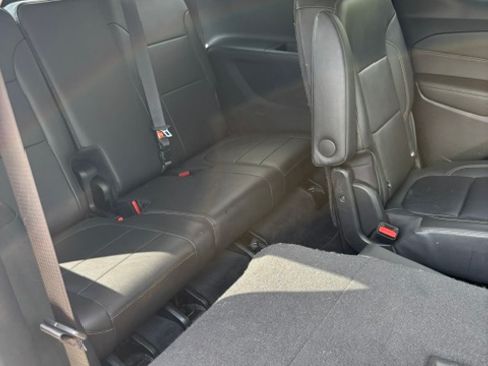 Used 2020 Chevrolet Traverse LT w/ Driver Confidence II Package AWD/4WD image 18