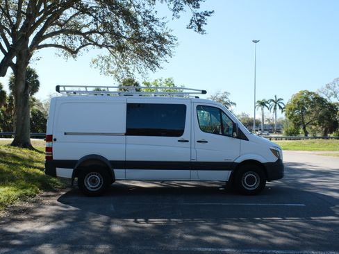 Used 2016 Mercedes-Benz Sprinter 2500 image 8