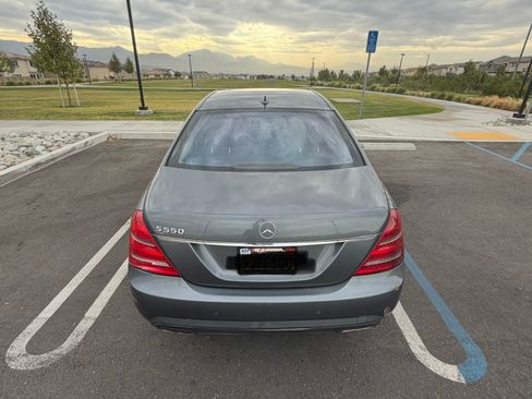 Used 2010 Mercedes-Benz S 550 w/ Sport Pkg image 4