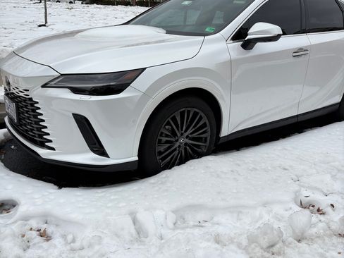 Used 2023 Lexus RX 350 AWD w/ Accessory Package image 5