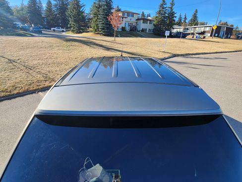 Used 2012 Ford Edge SEL image 11