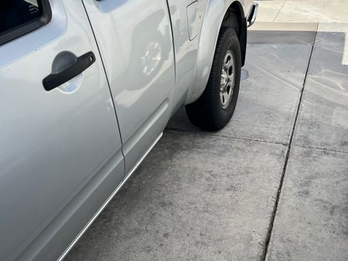 Used 2007 Nissan Frontier SE image 4