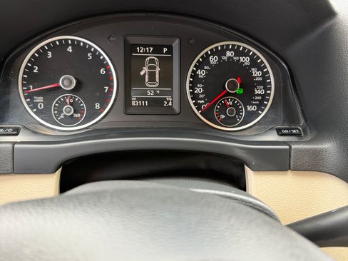 Used 2016 Volkswagen Tiguan S image 14