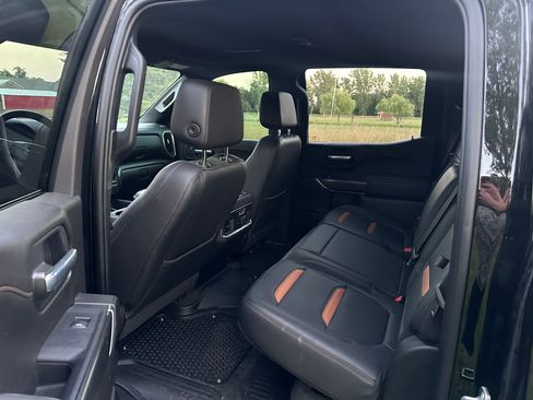 Used 2021 GMC Sierra 1500 AT4 w/ AT4 Premium Package AWD/4WD image 14