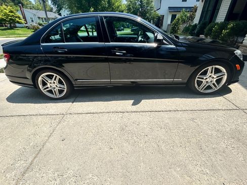 Used 2008 Mercedes-Benz C 350 Sport image 11