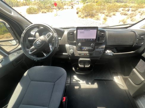 Used 2024 RAM ProMaster 3500 w/ Delivery Van Package FWD image 12