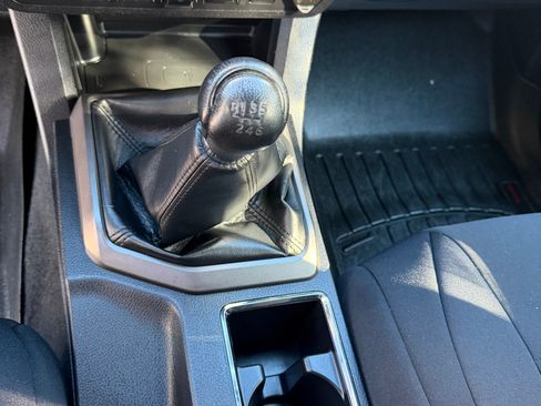 Used 2022 Toyota Tacoma TRD Sport w/ Technology Package image 15