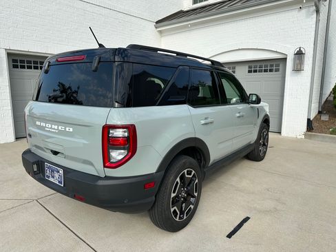 Used 2021 Ford Bronco Sport Outer Banks image 10