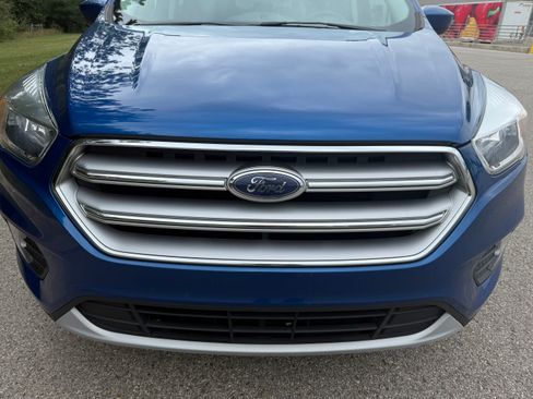 Used 2017 Ford Escape SE FWD image 9