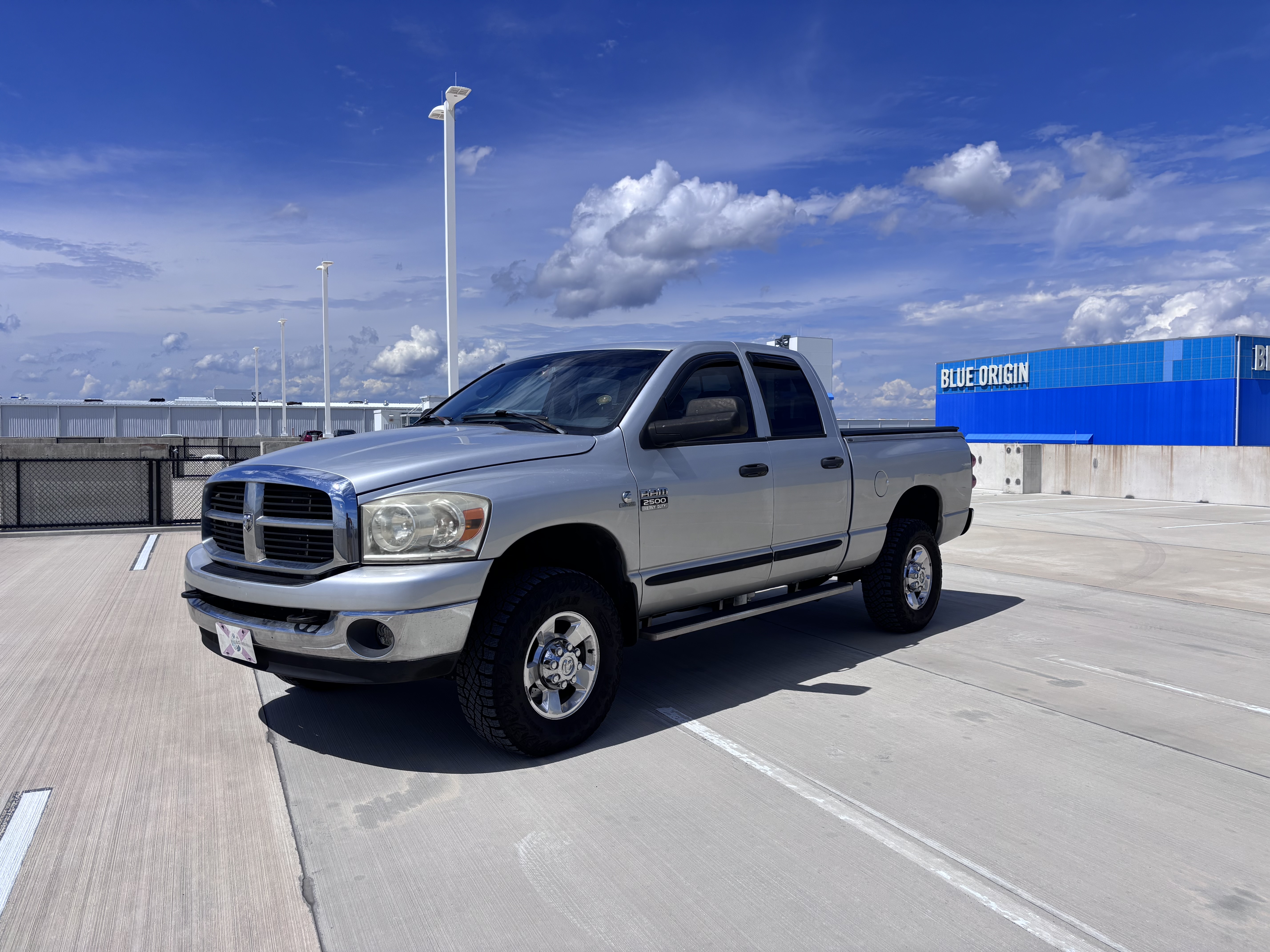 Used 2007 Dodge Ram 2500 Truck SLT AWD/4WD image 1