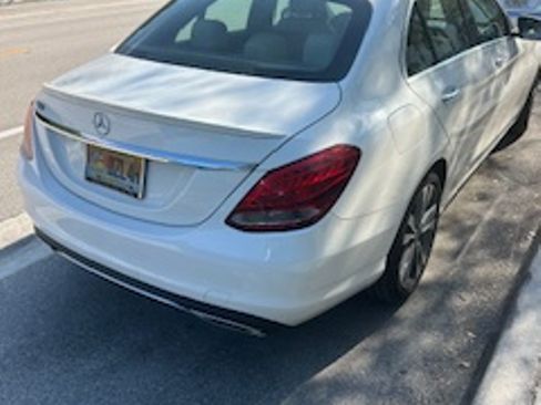 Used 2018 Mercedes-Benz C 300 Sedan image 4
