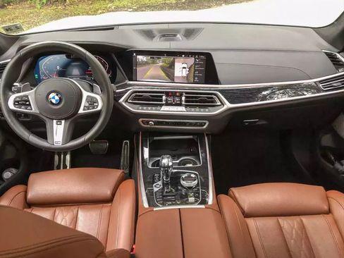 Used 2020 BMW X7 xDrive40i w/ Executive Package image 4