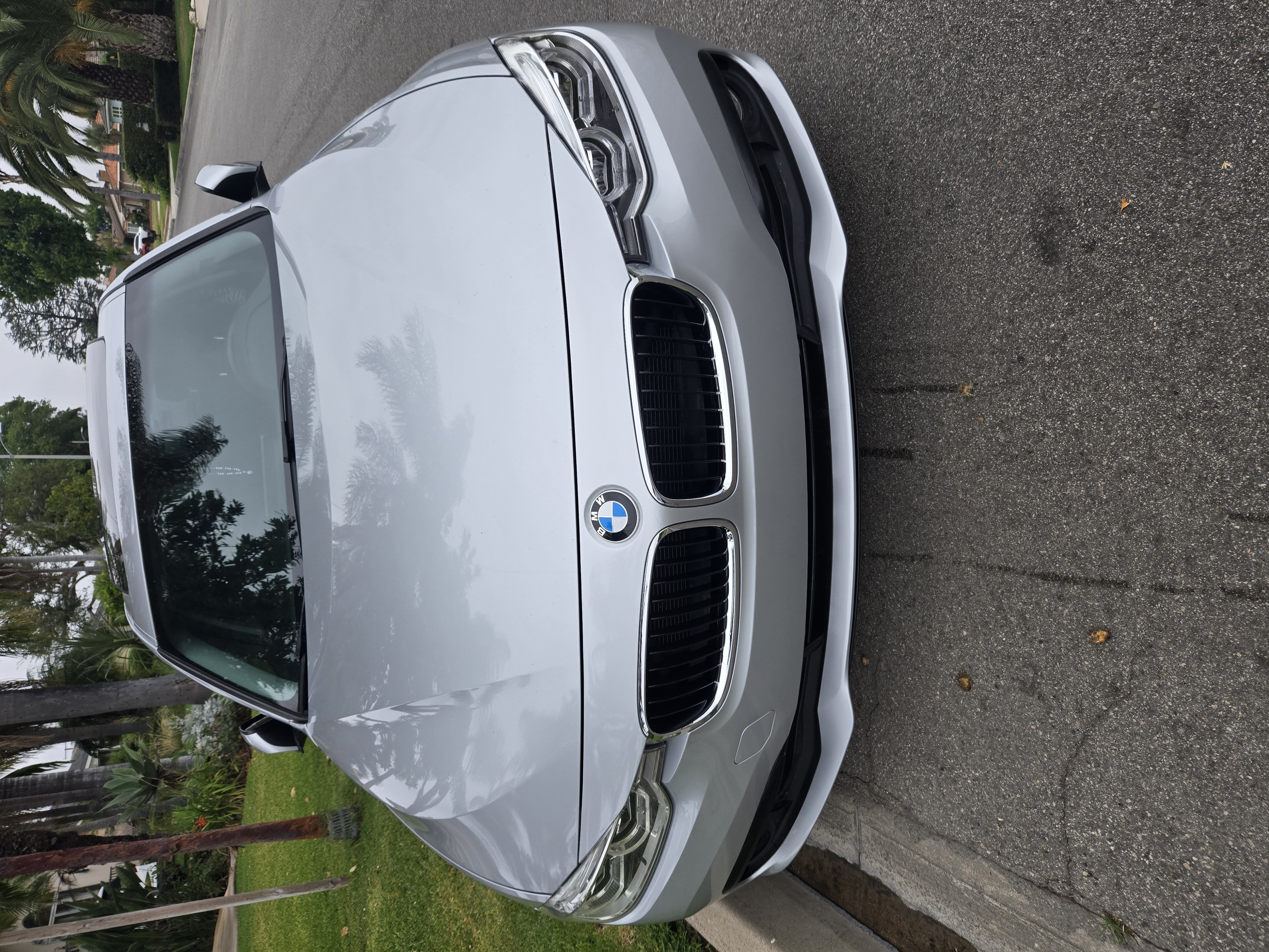 Used 2018 BMW 320i Sedan RWD image 1