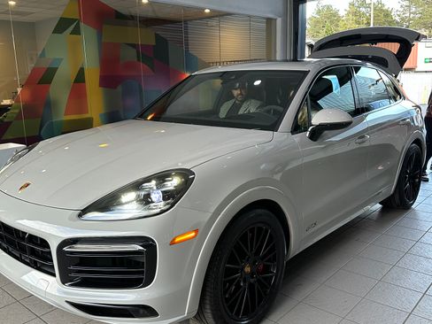 Used 2023 Porsche Cayenne GTS AWD/4WD image 1