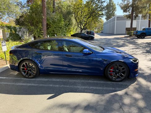 Used 2025 Tesla Model S Plaid AWD/4WD image 10