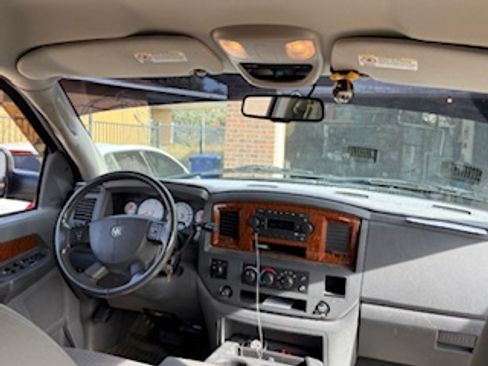 Used 2006 Dodge Ram 2500 Truck SLT w/ Light Group AWD/4WD image 11